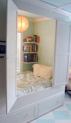 closet_bed.jpg