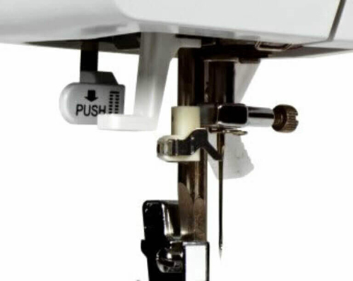 Швейно-вышивальная машина Bernette Chicago 7